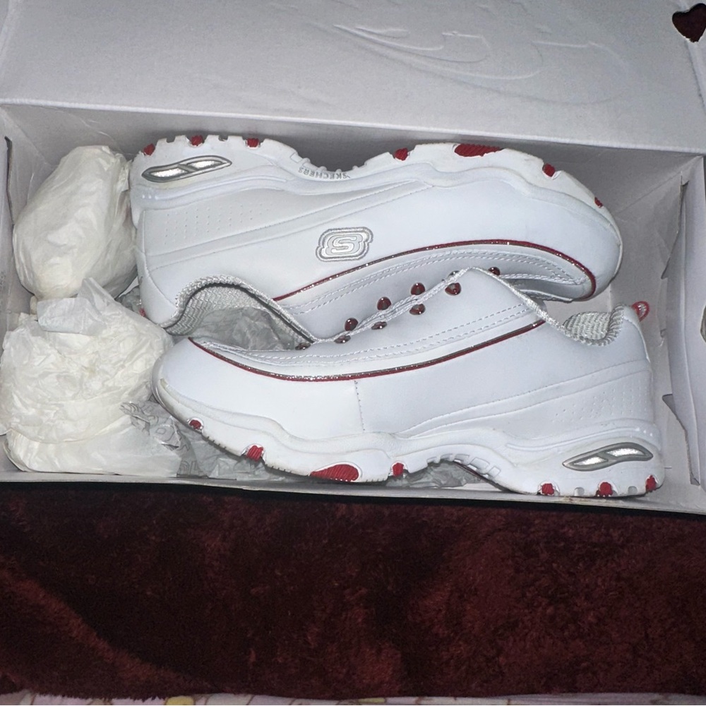 Skechers White and Red Jersey Sneakers